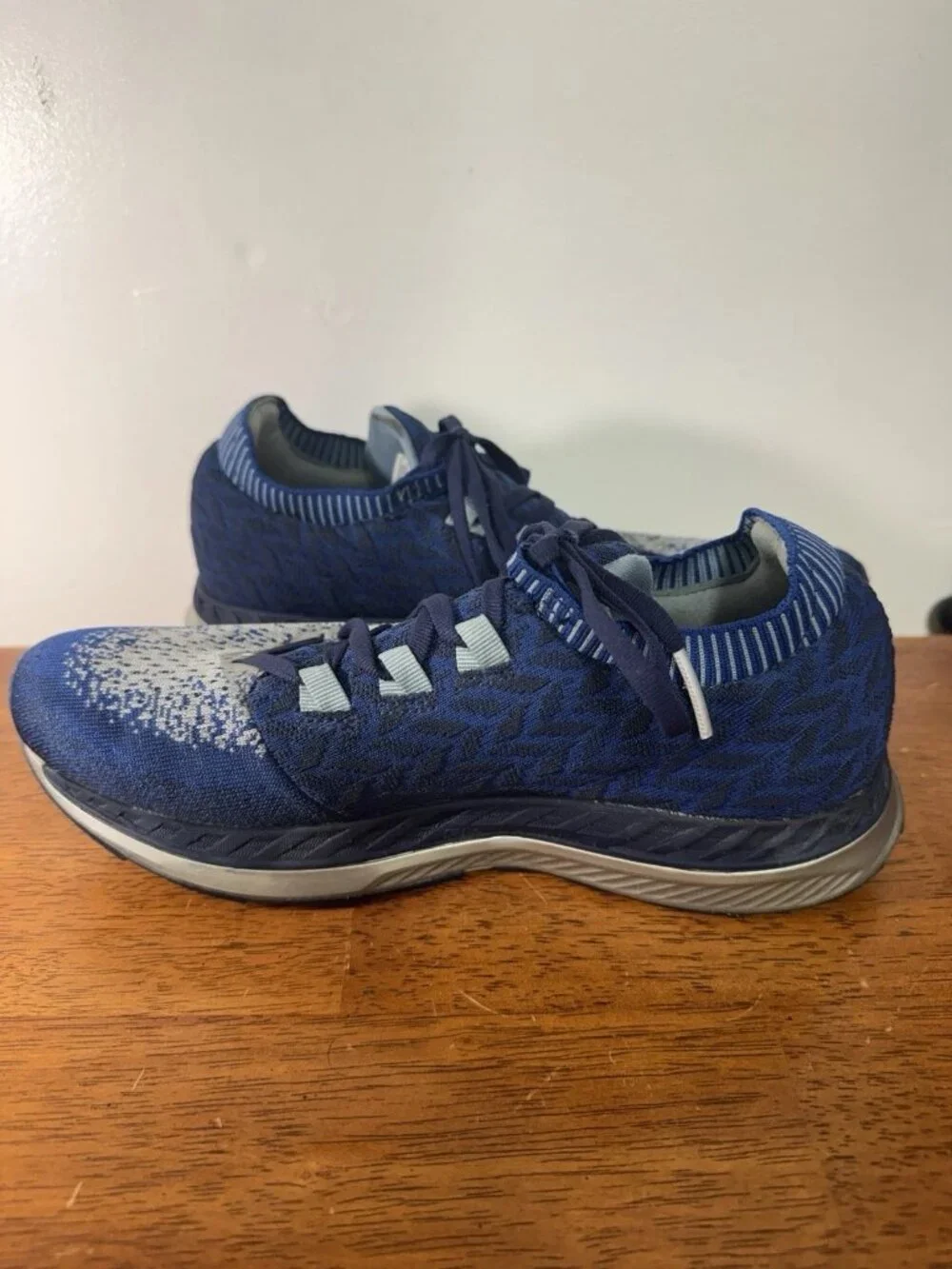 Brooks Men’s Running Shoes Size 7.5 Blue Gray Knit Athletic Sneakers EU 40.5